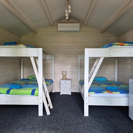 Joesuu Puhkemaja Kaemping 캠프장 *